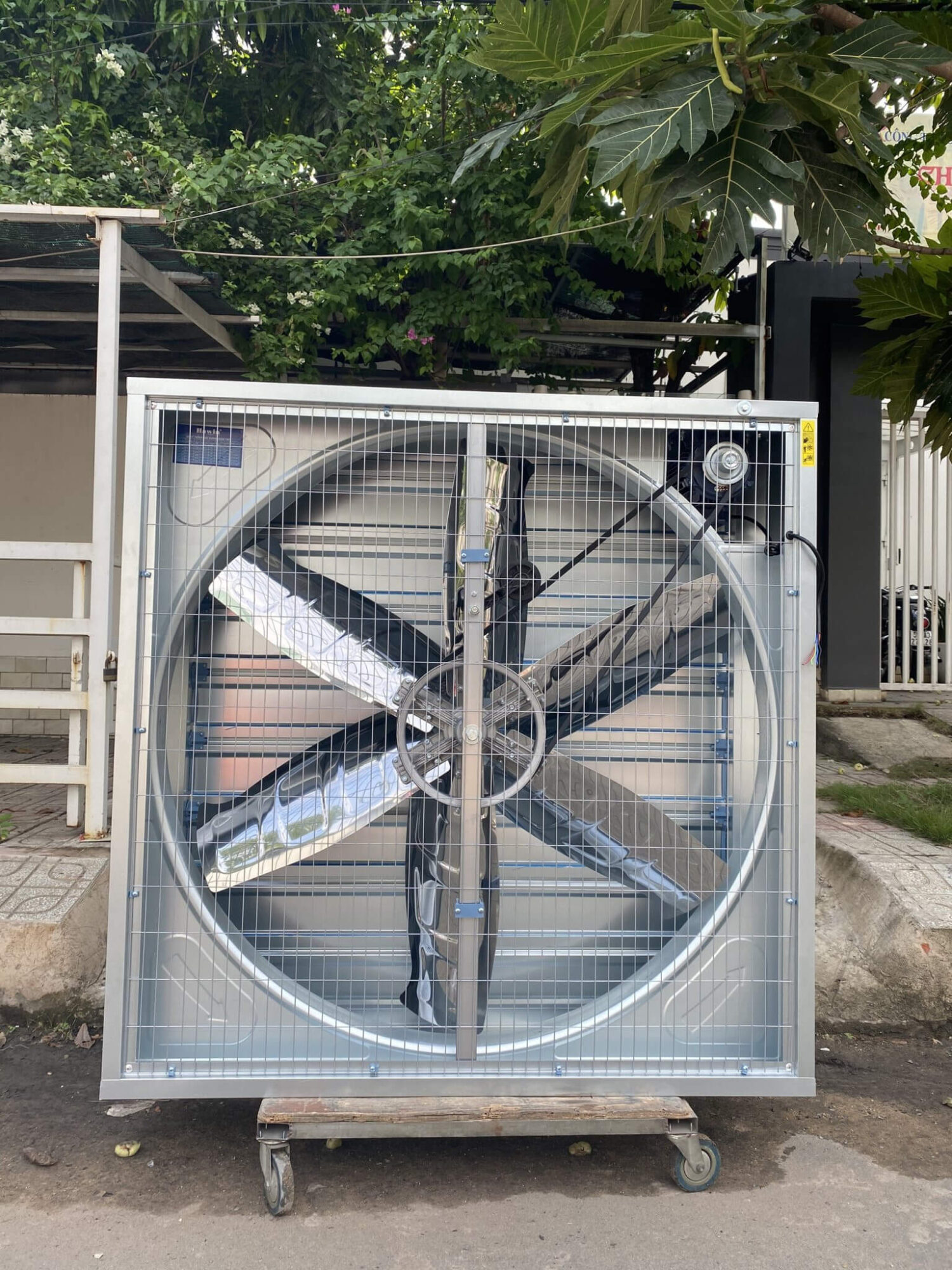 6892b060998a5ad4039b